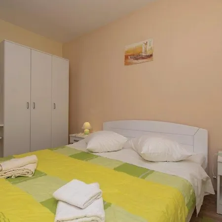 Apartments Zdravko - Comfortable & Close To The Sea Orebic Exterior photo