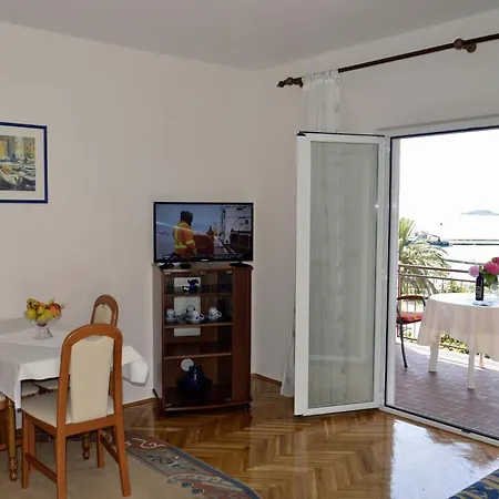 Apartments Zdravko - Comfortable & Close To The Sea Orebic Exterior photo