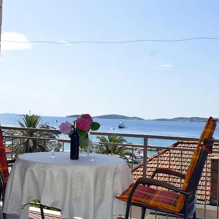 Apartments Zdravko - Comfortable & Close To The Sea Orebic Exterior photo