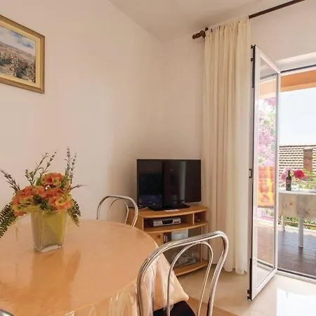Apartments Zdravko - Comfortable & Close To The Sea Orebic Exterior photo