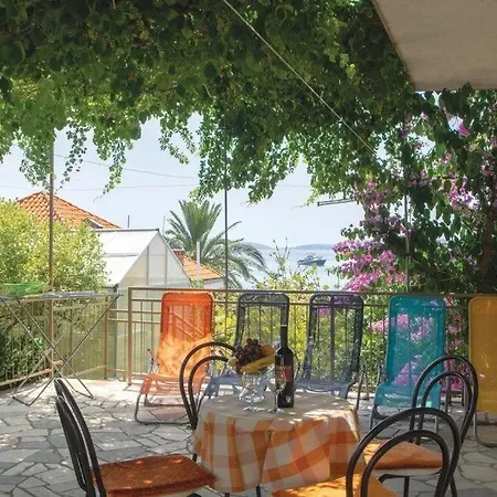 Apartments Zdravko - Comfortable & Close To The Sea Orebic Exterior photo