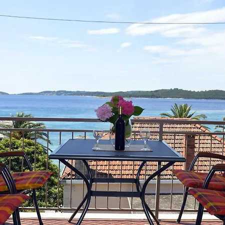 Apartments Zdravko - Comfortable & Close To The Sea Orebic Exterior photo