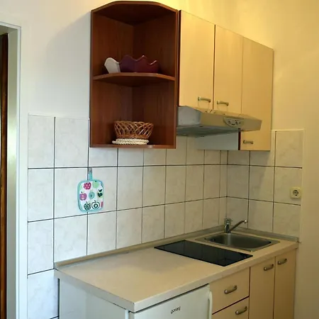 Apartments Zdravko - Comfortable & Close To The Sea Orebic Exterior photo