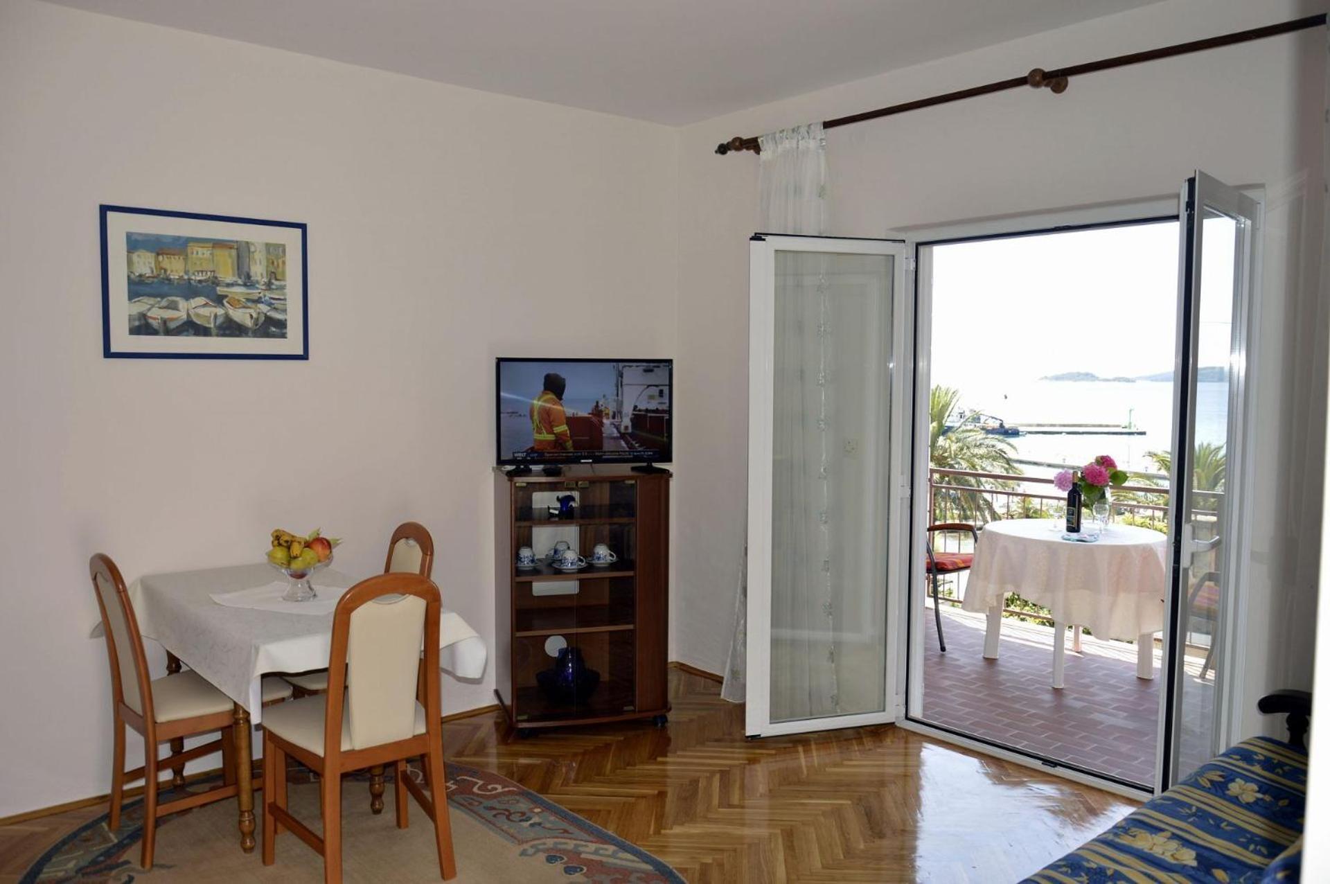 Zdravko - Comfortable & Close To The Sea *