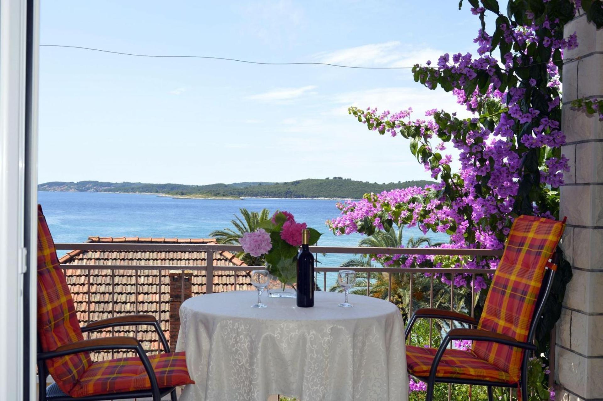 Apartment Zdravko - Comfortable & Close To The Sea Orebic