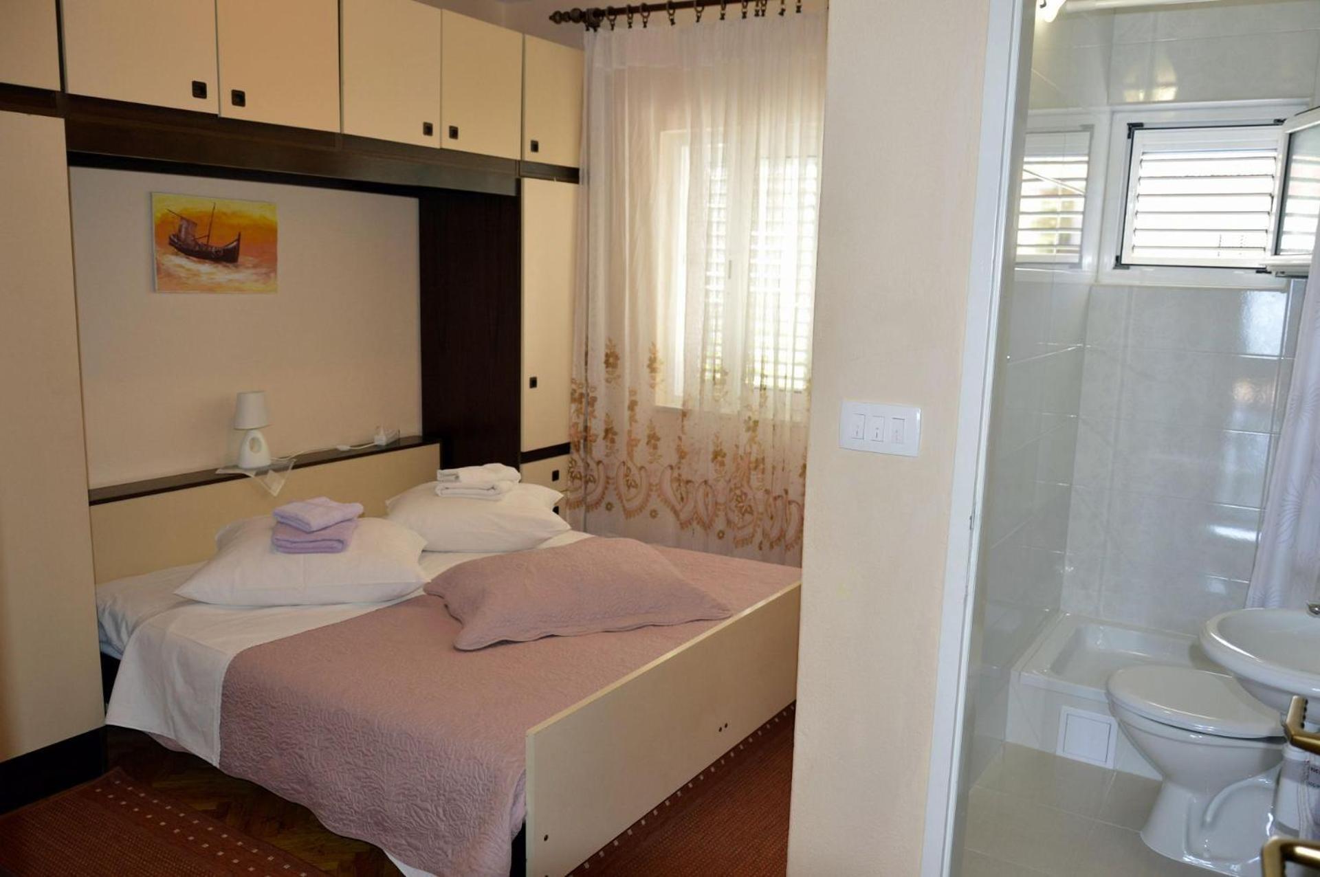 Zdravko - Comfortable & Close To The Sea