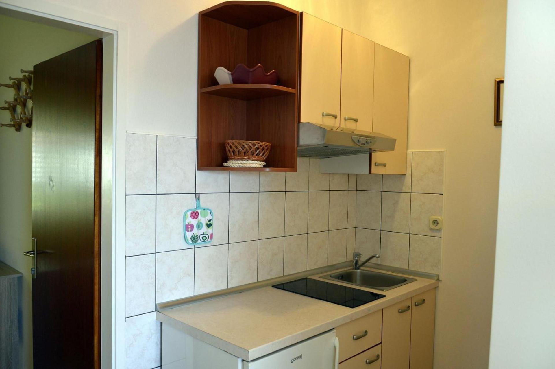 Apartment Zdravko - Comfortable & Close To The Sea