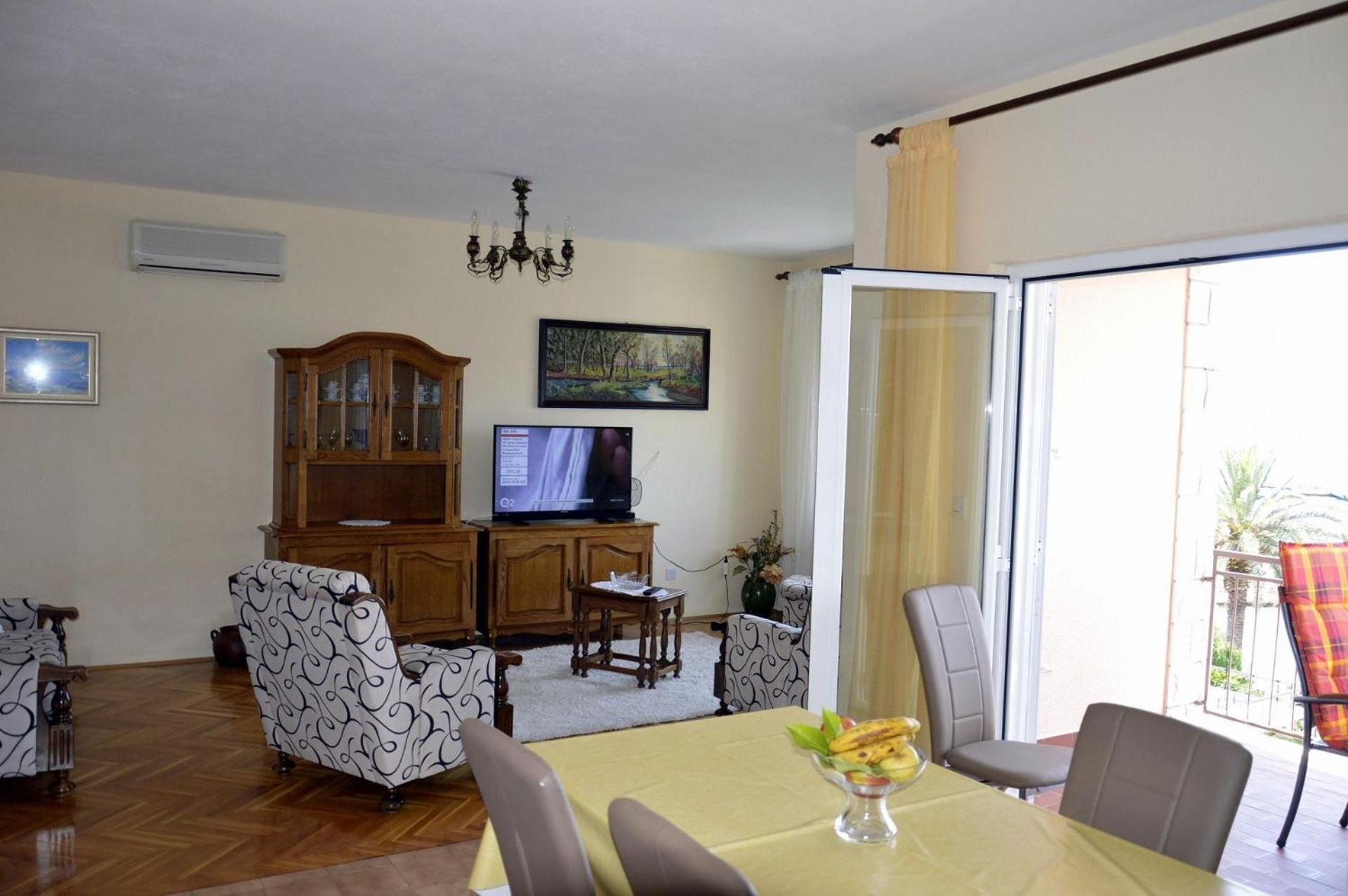 Zdravko - Comfortable & Close To The Sea